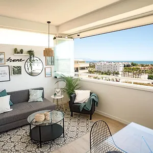 https://beautiful-apartment-with-2-terraces-pool-beach.es-andalucia.com